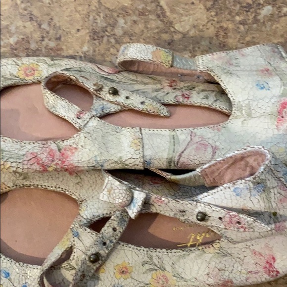 Anthropology- Miss Albright flats - Picture 5 of 5